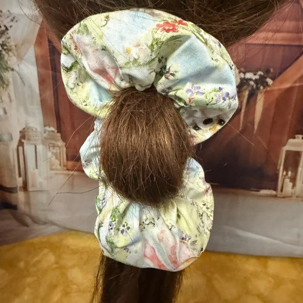 Dog Print off white Floral Scrunchie